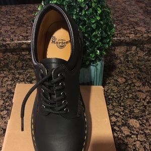 Black Dr. Martens Air Wair NAPPA LEATHER - SIZE 11